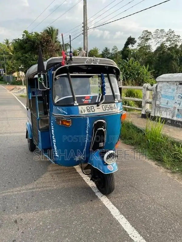 Bajaj RE 2005
