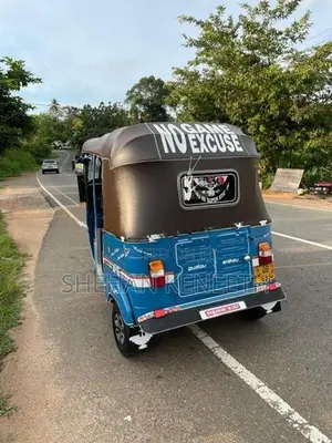 Bajaj RE 2005