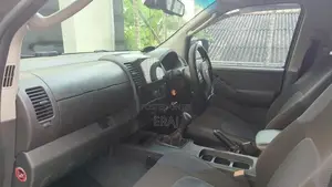 Nissan Navara D40 2008