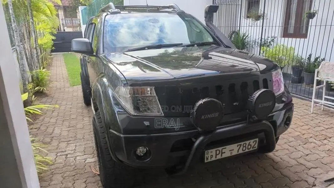 Nissan Navara D40 2008