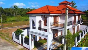 Unique Eligant Designs Brand New House Sale In Negombo
