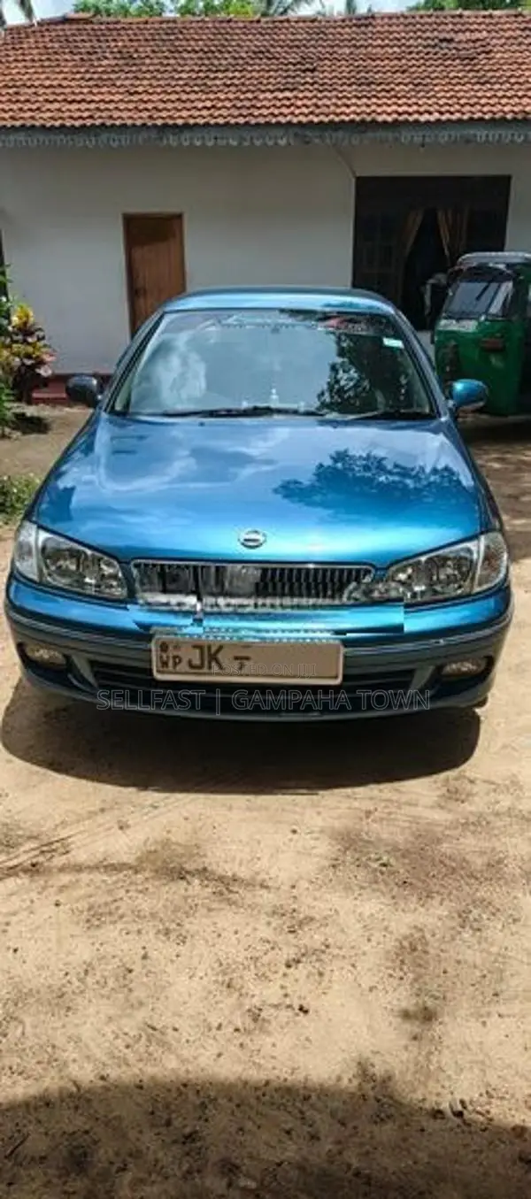 Nissan Sunny 2002