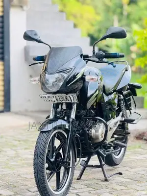 Bajaj Pulsar 150 2015
