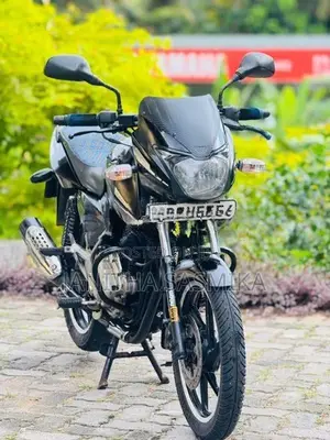 Bajaj Pulsar 150 2015