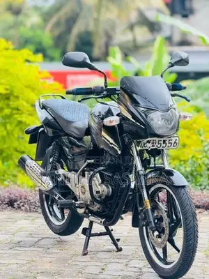 Bajaj Pulsar 150 2015