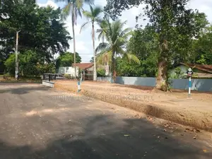 Land for sale in kadawatha