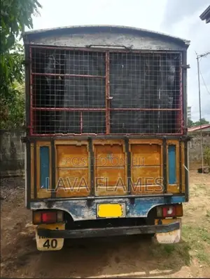 Isuzu 250 4BE1 1990