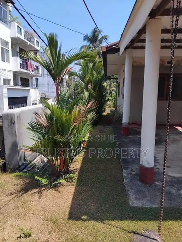 Dehiwala - 16.6 perches Prime land for Sale with House TPM2024ALWI