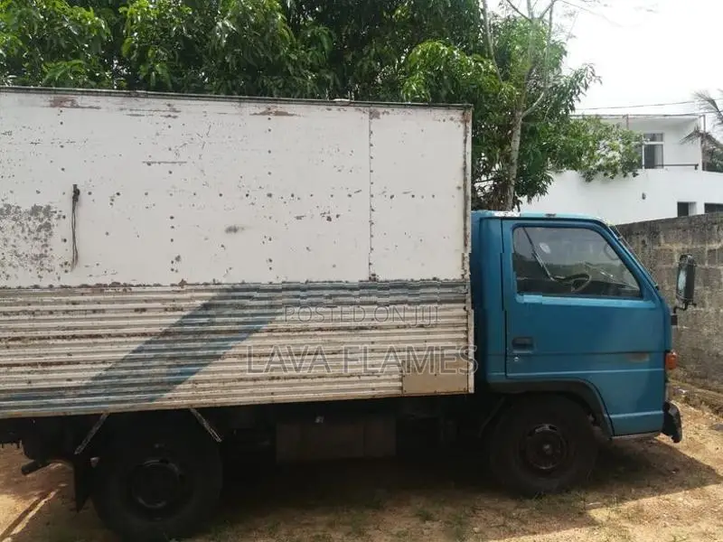 Isuzu 250 4BE1 1990