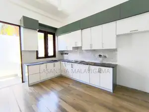 Brand New 3 Storey House for sale in Malabe