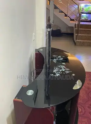 Luxury Glass TV Stand