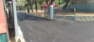 Land In Kadawatha