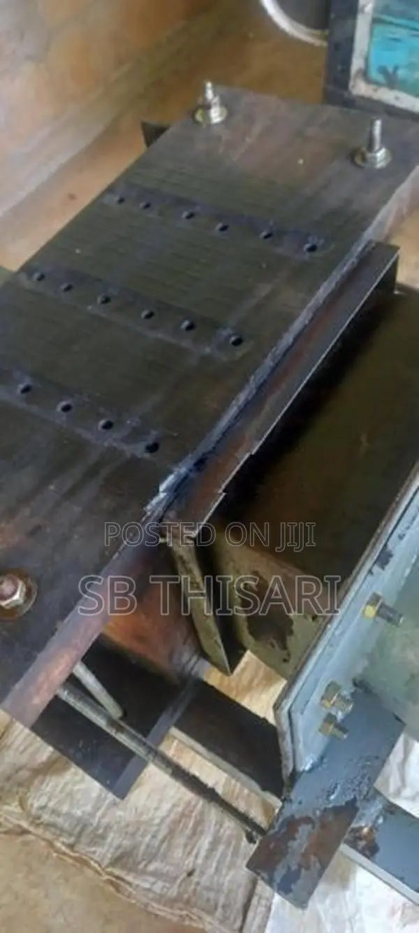 ගඩොල් කපන මැෂිම