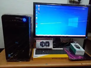Core i 5 4th 3.30 Ghz / 23" Wide Screen with Full Set