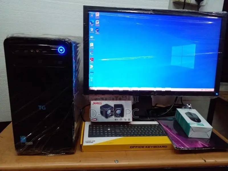 Core i 5 4th 3.30 Ghz / 23" Wide Screen with Full Set