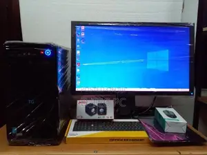 Core i 5 4th 3.30 Ghz / 23" Wide Screen with Full Set