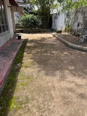 Kotte, Beddagana Road Facing 16.65P of Land with Liveable House for Sa
