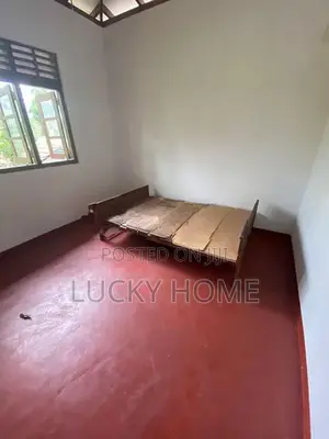 ගම්පහ කාමර 3 නිවසක් කුළියට