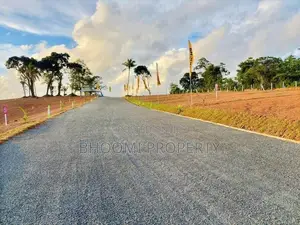 කළුතර නගරයට ලගින්ම බිම් කොටස්