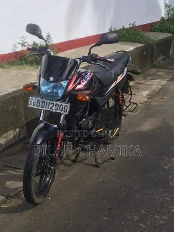 Bajaj Platina 2016