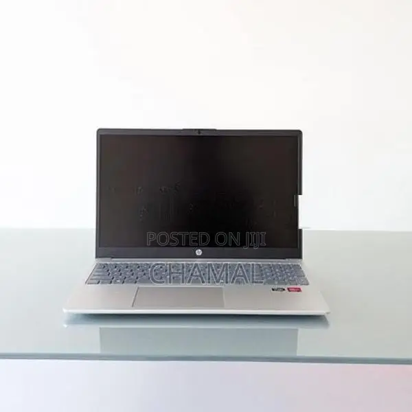HP 15 Ryzen 5 \7520U\ 15.6 inch Full HD\ 8GB DDR5 RAM Brand NEw