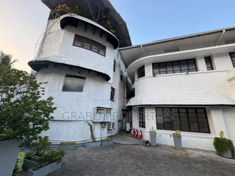 Colombo 7 High class Office Building for Rent