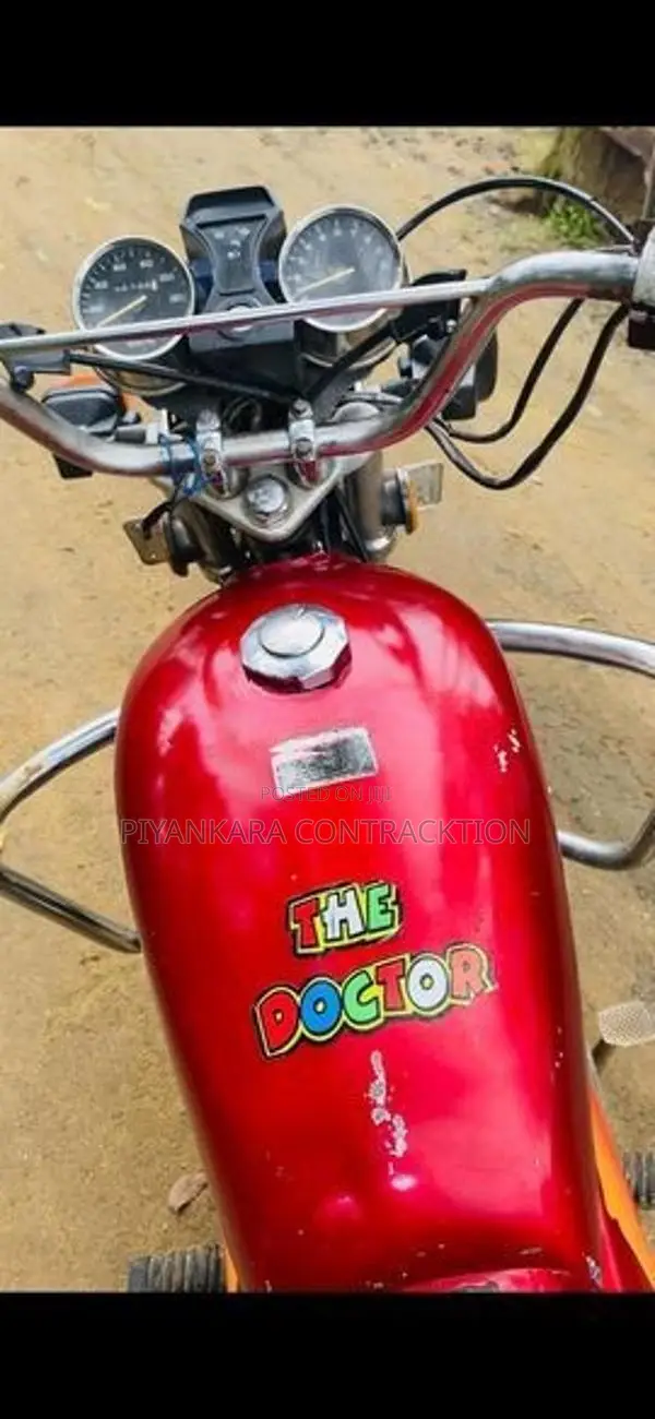 Bajaj Boxer 2006
