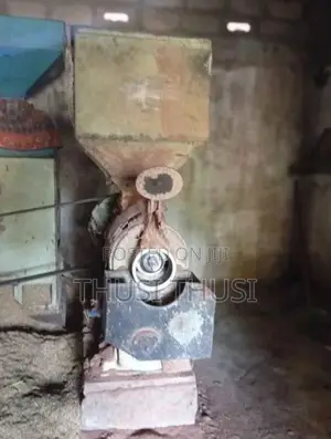 Industrial Grinder Machine