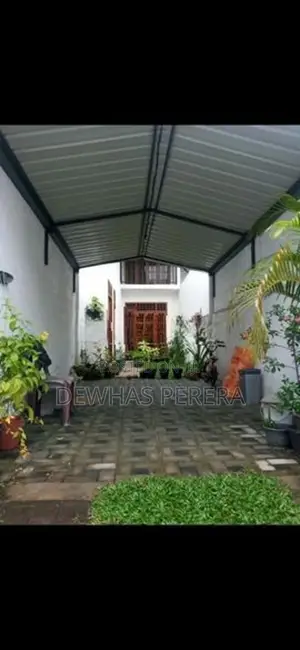 2 story house sale polhena road Kelaniya