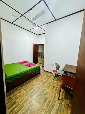 Entire Building for Accomodation near port city in Pettah colombo 1