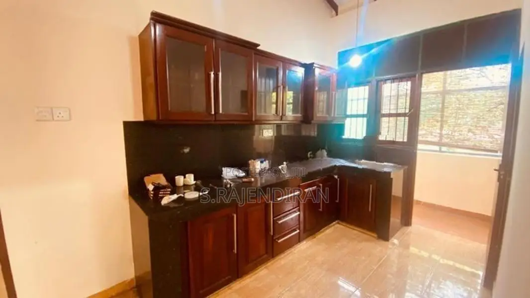 1st floor modern house for Rent in Dehiwala