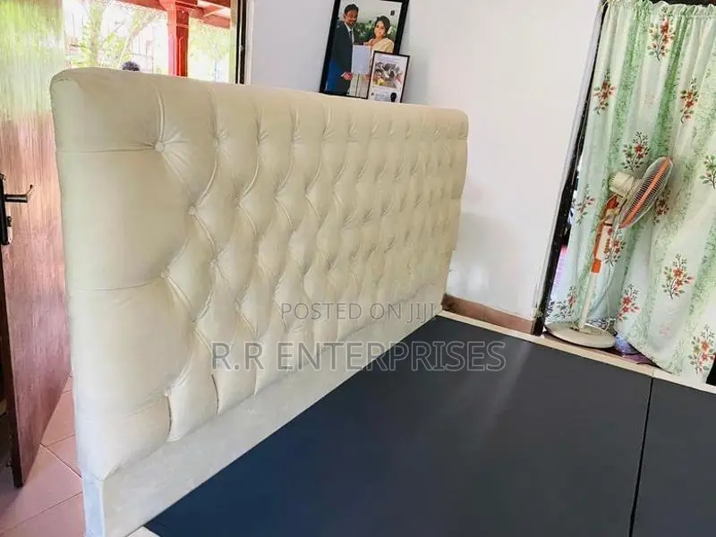 New 6*5 ft 72*60 Cushion Divan Bed with Bedside Cupboard