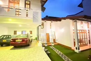 Luxury House for Sale in Colombo 05