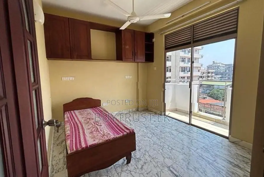 Apartment for sale in Colombo 06