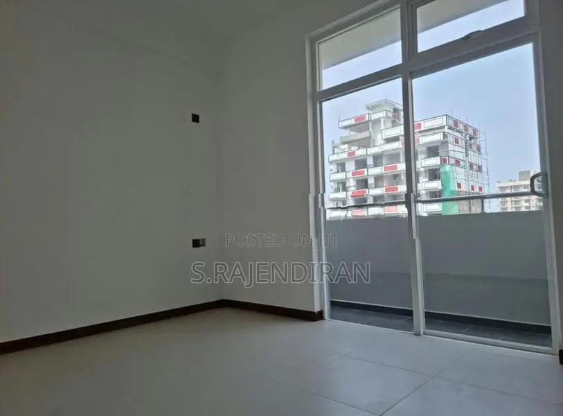 Modern Apartment for Sale in Wellawatta Seasite