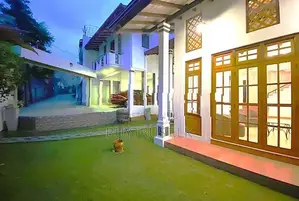 Luxury House for Sale in Colombo 05