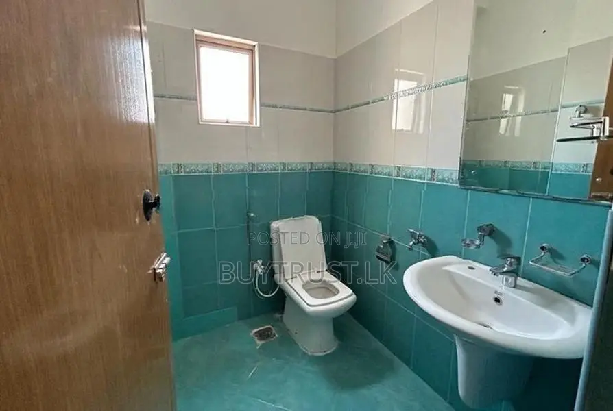 Apartment for sale in Colombo 06