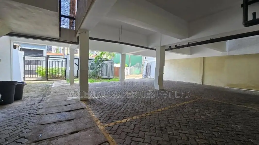 Battaramulla | Furnished 3 BR Apartment for SALE