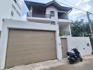 Valuable Luxury House for Sale in Nugegoda