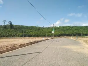 Land for Sale in අලුත්ගම වැලිපැන්න