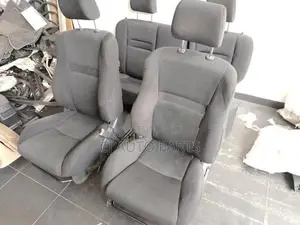 Toyota Ist NCP 60 Seat Set
