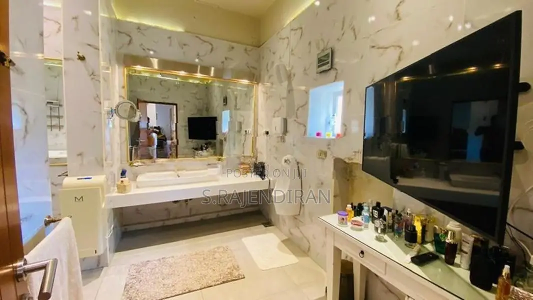 Luxury modern 3 storey house for sale in Mount lavinia