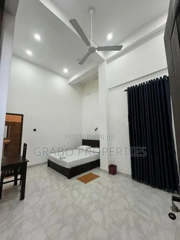 Entire building for rent in Nugegoda