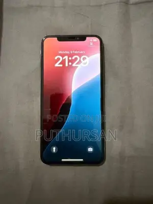 Apple iPhone XS (Used)