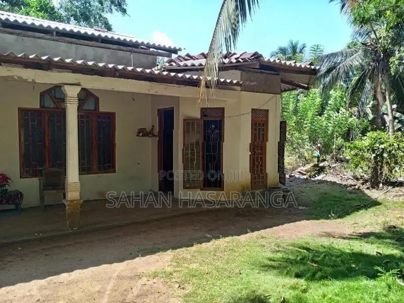 House for Sale වැලිඔය