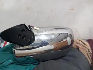 Toyota KDH Side Mirror