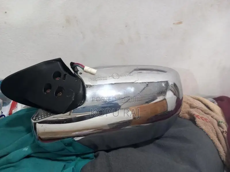 Toyota KDH Side Mirror