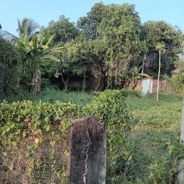 Land for sale in Dehiwala