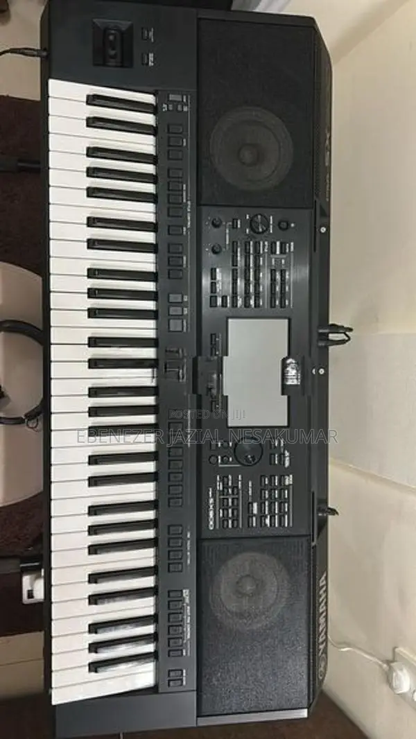 Yamaha PSR SX900 Keyboard