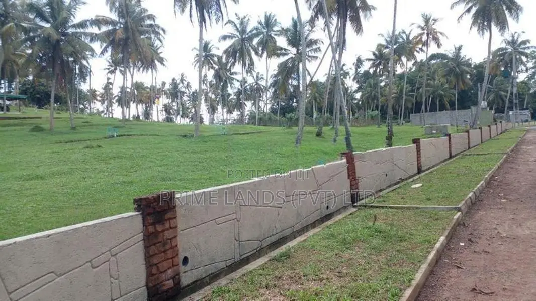 මාතර නව නගරයෙන් ඉඩමක්